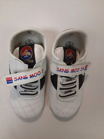 Pine Tree Sang Moo Sa Boys Karate Sneakers White Size 10
